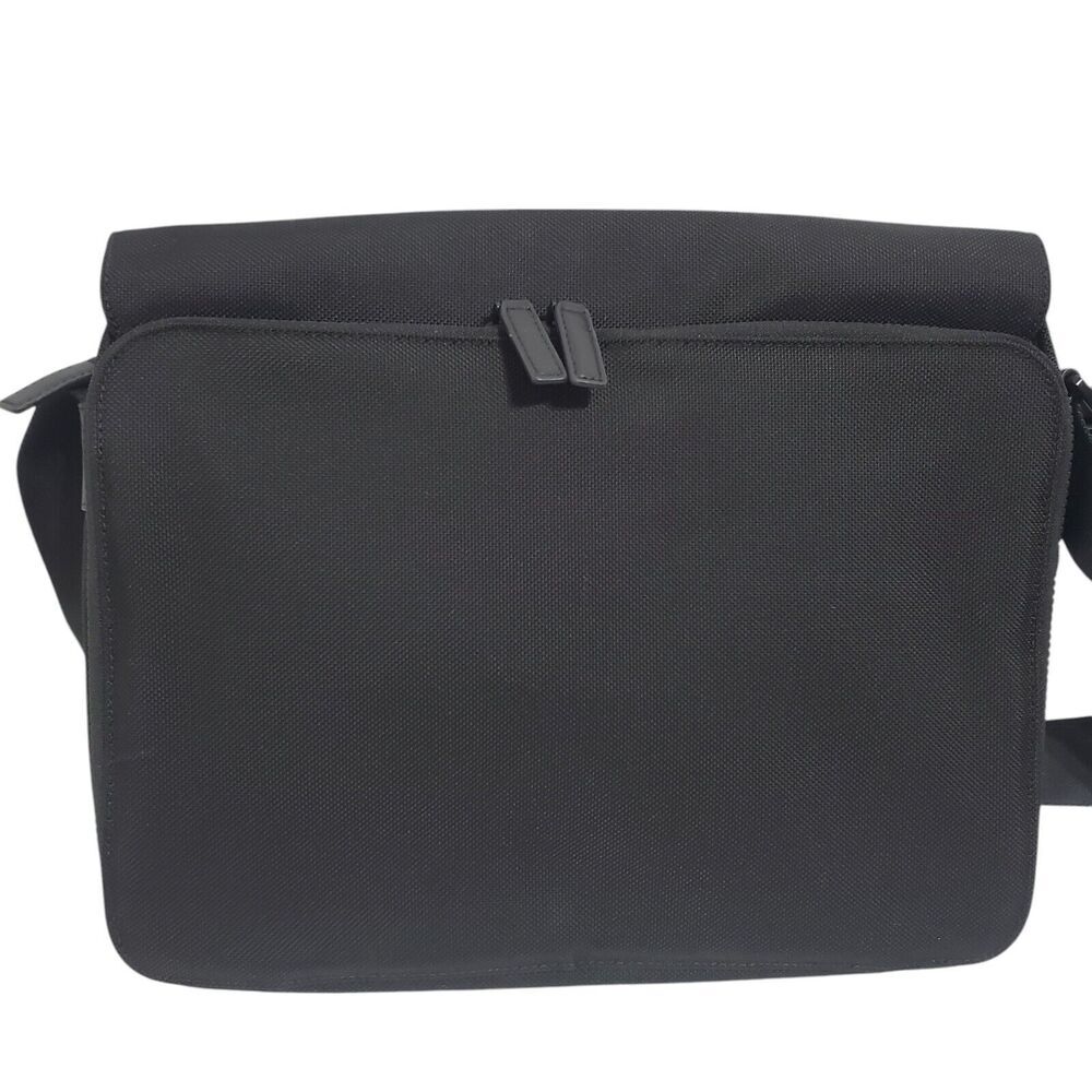 Michael Kors Parker Nylon Messenger Shoulder Bag Computer Crossbody travel 14x12 - Picture 7 of 13